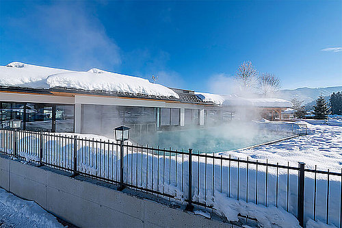 Outdoor pool in winter, (c) Eurocamp Wilder Kaiser