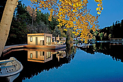 Floating Homes Ferienparadies Natterer See