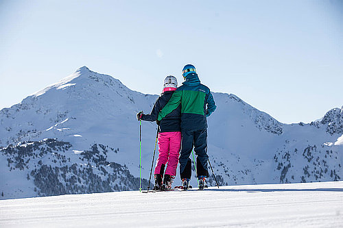 Skiing with a fantastic mountain view © Ski Juwel Alpbachtal Wildschönau