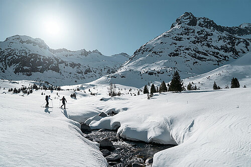  Winter in the Zillertal - tracks in the snow, (c) Zillertal Tourism/Christoph Johann