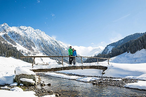 Winter hiking in the Wimmertal, © Zillertal Arena